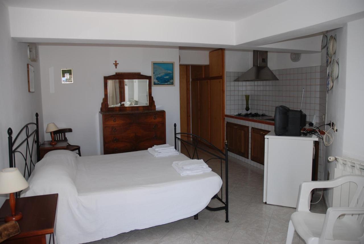 Case Vacanze La Cernia Bruna Isola di Ustica Buitenkant foto