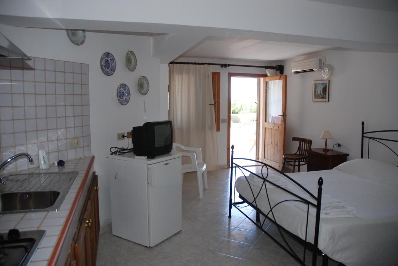 Case Vacanze La Cernia Bruna Isola di Ustica Buitenkant foto