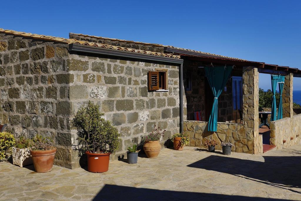 Case Vacanze La Cernia Bruna Isola di Ustica Buitenkant foto