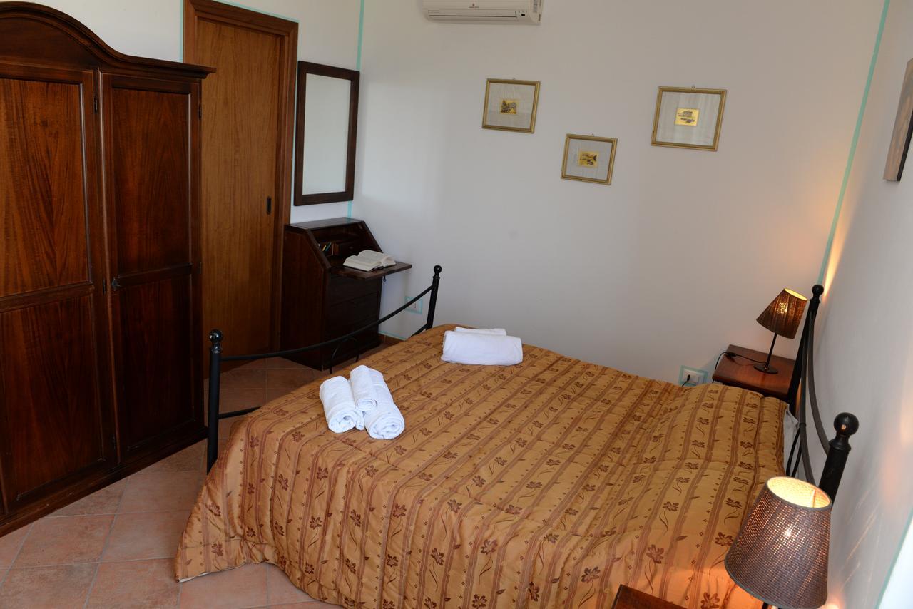 Case Vacanze La Cernia Bruna Isola di Ustica Buitenkant foto